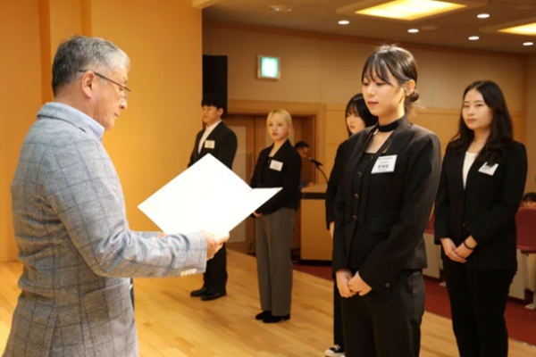 'ESG 우등생' 오뚜기 지배구조도 투명하게, 함영준 이사회 의장 분리는 언제 결단할까 