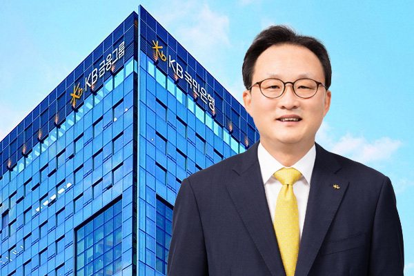 KB국민은행장 이환주 지주 회장 양종희와 닮은 꼴 많아, 후계자 반열 오를 기회 잡나
