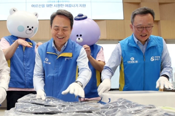 진옥동은 왜 정상혁에게 신한은행 '2년' 더 맡겼나, 진옥동 정상혁 임기 보면 답 나온다 