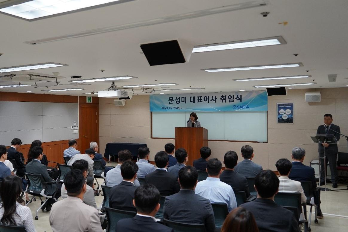 글로벌세아그룹 자금줄 세아상역 실적 부진, CEO 문성미와 오너 2세 김진아 김세라 여성들 뭉쳤다