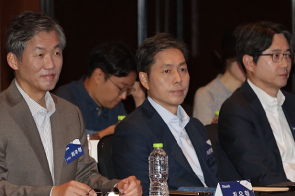 케이뱅크 IPO '시간과 돈' 압박 받아, 최우형 재무적투자자 지분가치 1조 맞출 수 있나 