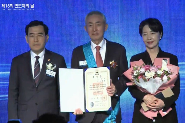 원익그룹 키운 원동력 삼성 출신 전문경영인, 이용한 용인술에는 다 이유가 있었다