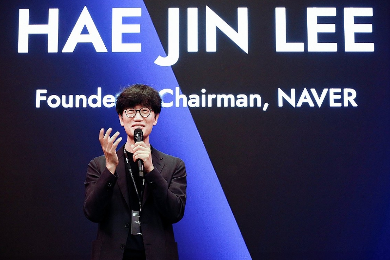 네이버 AI에서 다윗이 돼야 한다는 이해진 "AI 기술력 앞선 골리앗 이길 돌멩이 잘 잡아야"