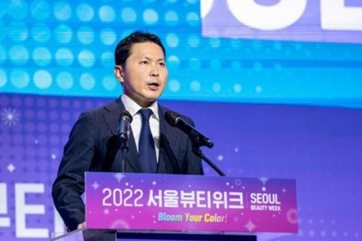 콜마그룹 경영권 다툼은 재계 가족 간 분쟁 종합판, 윤동한 윤상현 윤여원 가족경영의 한계 