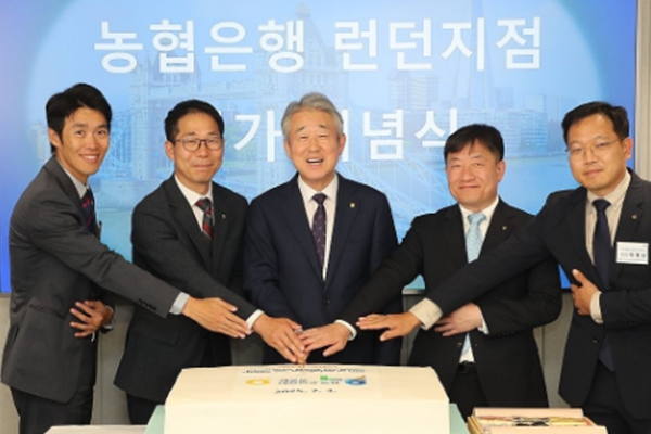 직선 농협회장 강호동 공약 농협경제지주 통합, 민주당과 대통령실 불편한 기류부터 넘어야