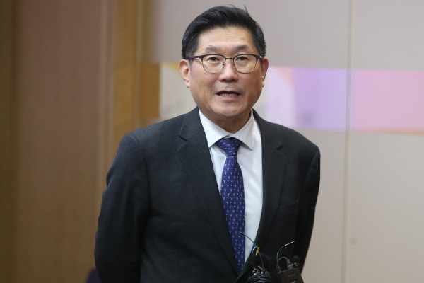 종근당 CEO 10년 매출 3배 키운 김영주, 신약 연구개발 반석 다지고 수익성도 확보하고  