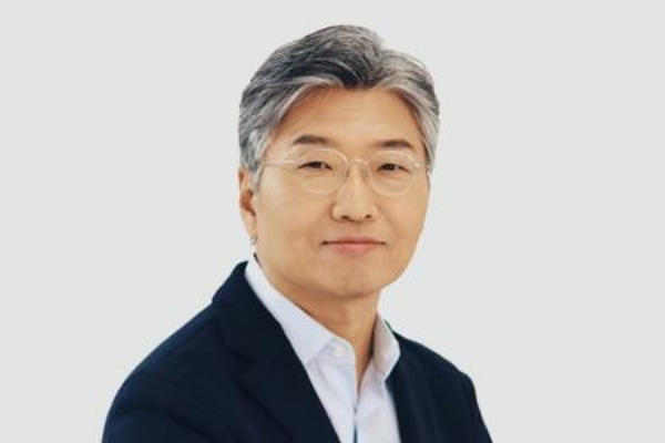 코스맥스그룹 B2C 전진기지 코스맥스비티아이, 차남 이병주와 CJ 출신 허민호 '시너지'  