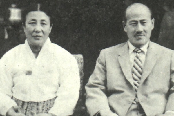 동국제강 가마니 장사에서 국내 3대 철강회사로, 장경호 장경태 장세주 장세욱 가족과 혼맥