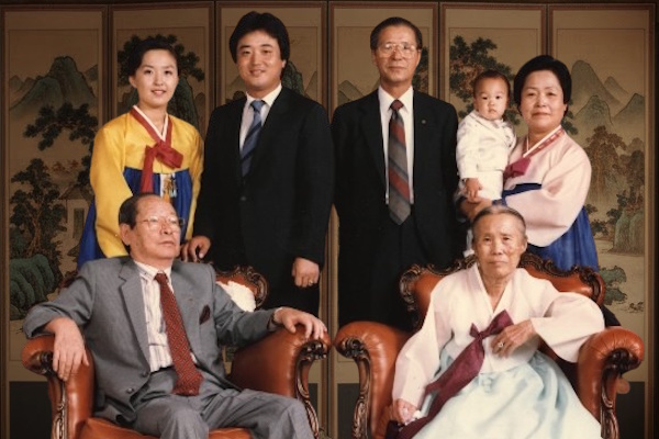 일본서 모자 공장으로 출발한 코오롱그룹, 이원만 이동찬 이웅열 이규호 4대의 가족과 혼맥