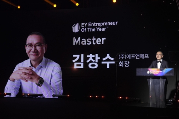 F&F홀딩스 지분 보유한 오너 가족회사 에프앤코 잘나가, 김창수 '아들 김승범'으로 승계 카드 많다 