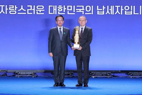 F&F MLB 디스커버리 라이선스로 급성장했지만, 김창수 자체개발 쓴맛 보고 인수에 온힘  